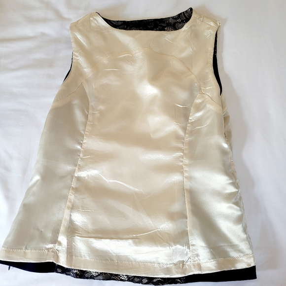 Jack and Jinger black and cream lace top Size L - Picture 6 of 11